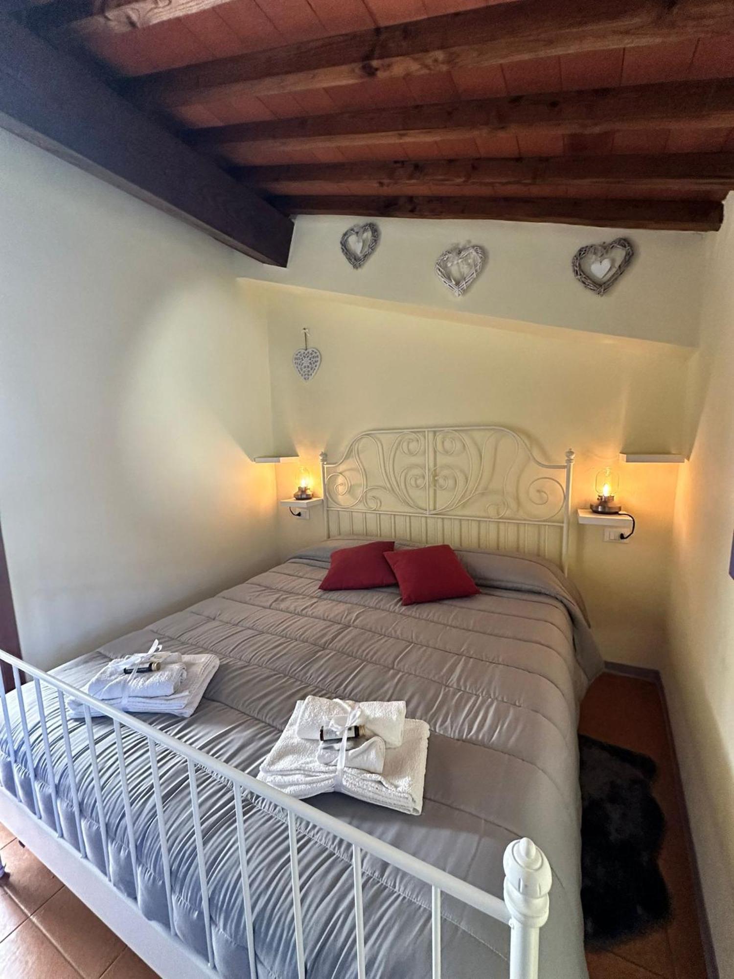 Agriturismo Tassinaia Pontassieve Bagian luar foto